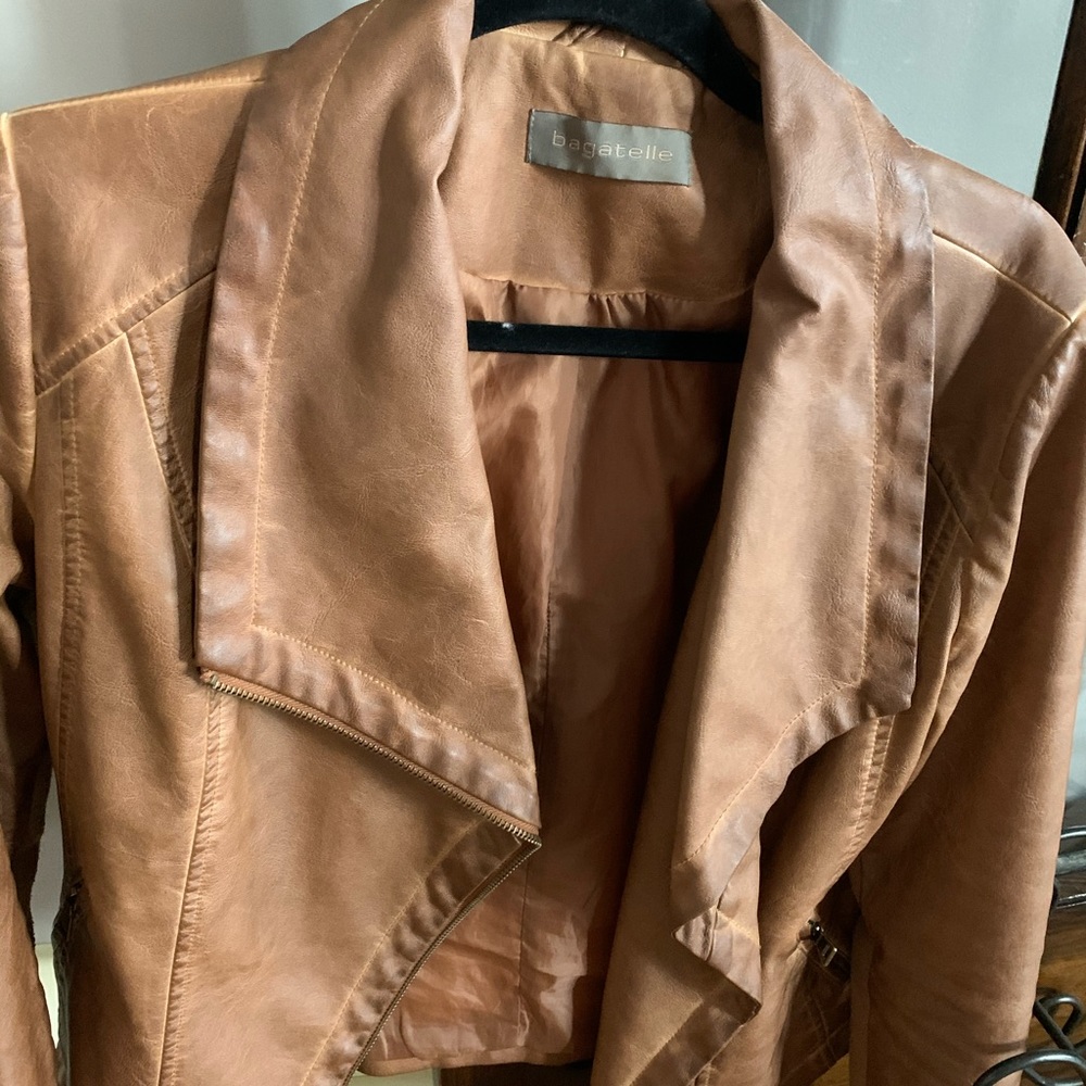 Great Shape Coat Worm One Time! - image 1